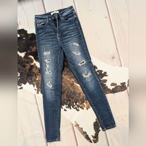 KanCan Signature Kurvy Ultra High Rise Skinny Jeans